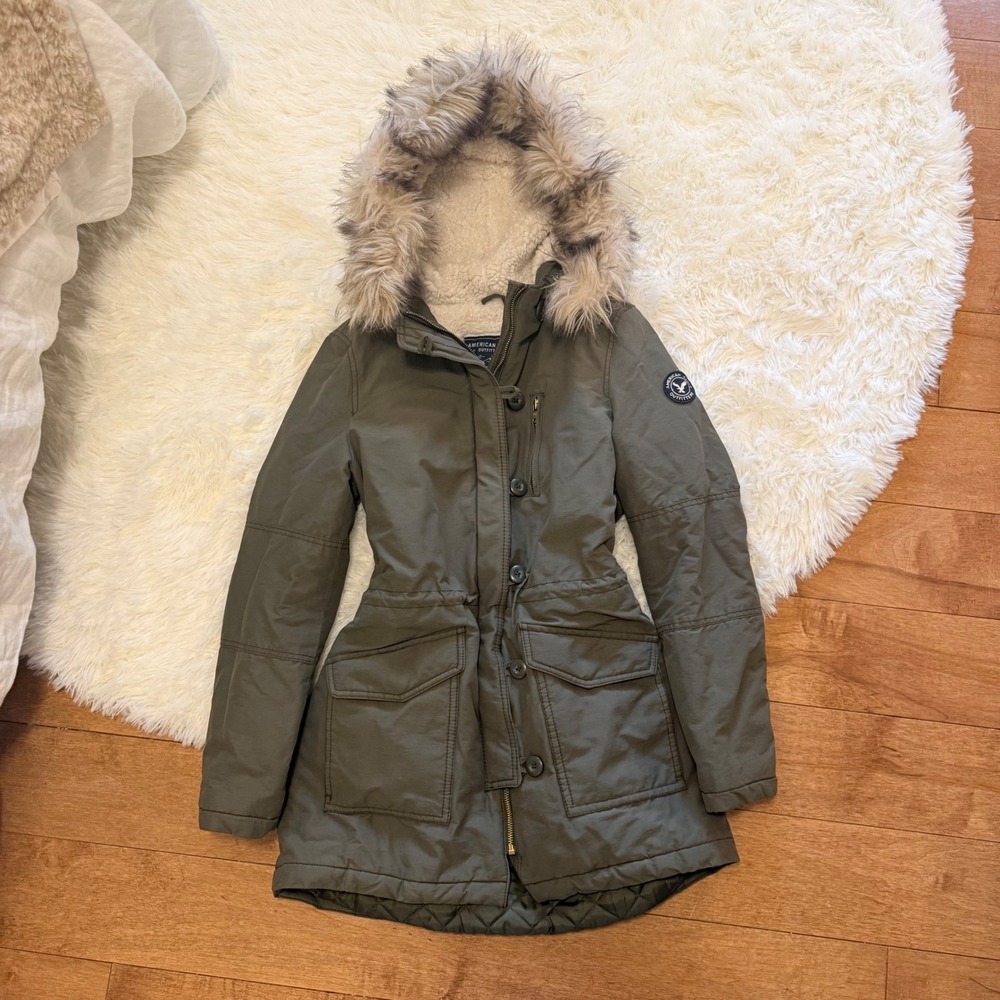 American Eagle Olive Green Sherpa Lined Parka Faux Fur Hood Jacket Womens Small